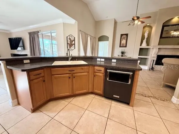 $3,250 | 6614 64th Terrace East, Bradenton, FL 34203