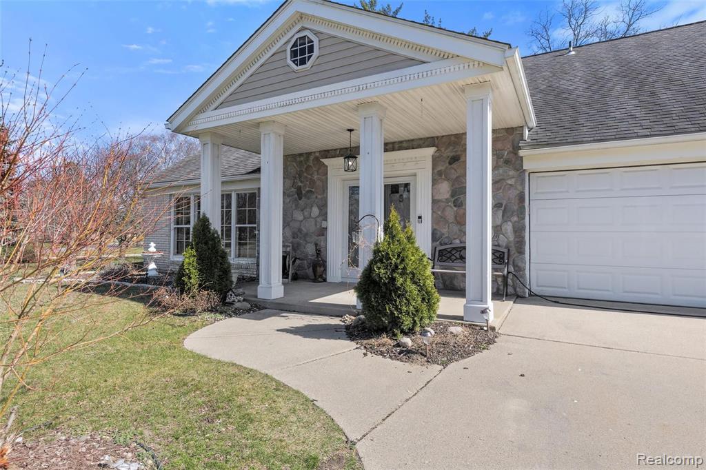 50020 White Mill Road Utica, MI 48317 - Photo 9 of 41
