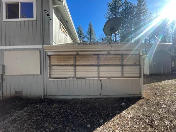 a view of a pathway of a house