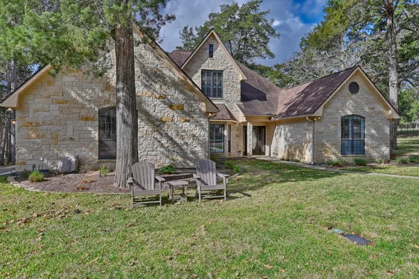 $735,000 | 111 Oakmont Drive, New Ulm, TX 78950