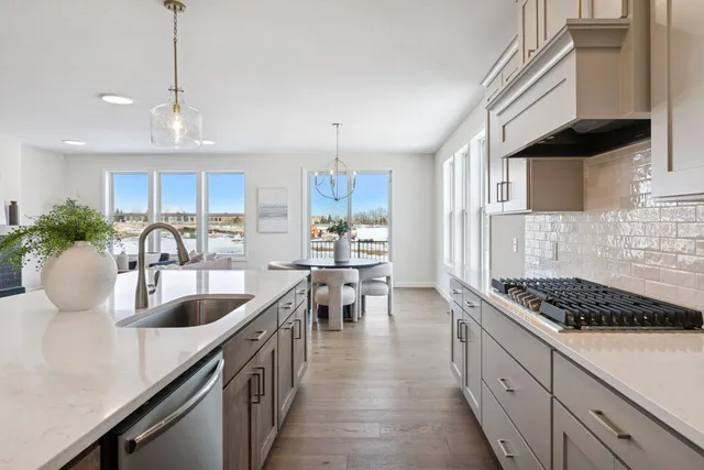 $647,900 | 18643 Icebox Lane, Lakeville, MN 55044