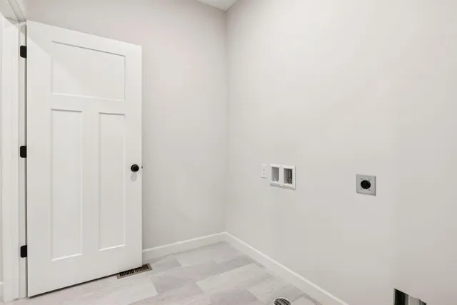 $647,900 | 18643 Icebox Lane, Lakeville, MN 55044