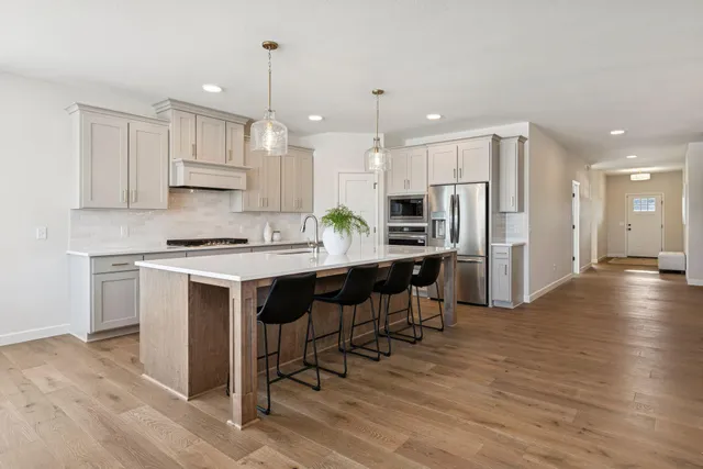 $647,900 | 18643 Icebox Lane, Lakeville, MN 55044