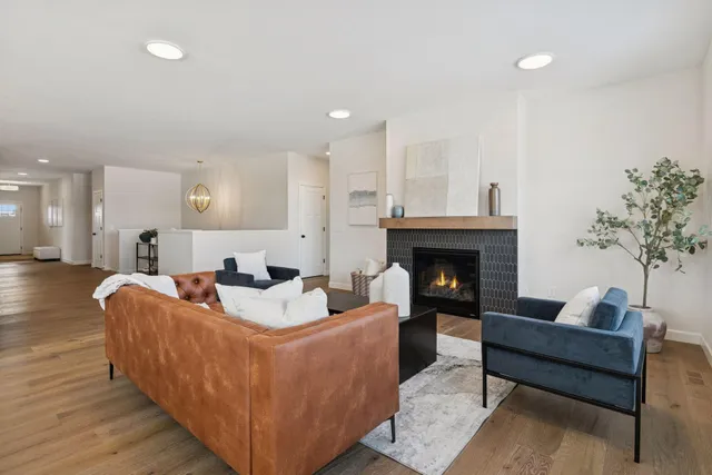 $647,900 | 18643 Icebox Lane, Lakeville, MN 55044