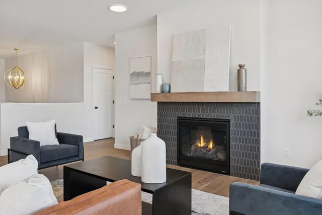 $647,900 | 18643 Icebox Lane, Lakeville, MN 55044