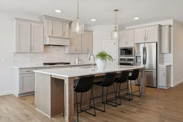 $647,900 | 18643 Icebox Lane, Lakeville, MN 55044