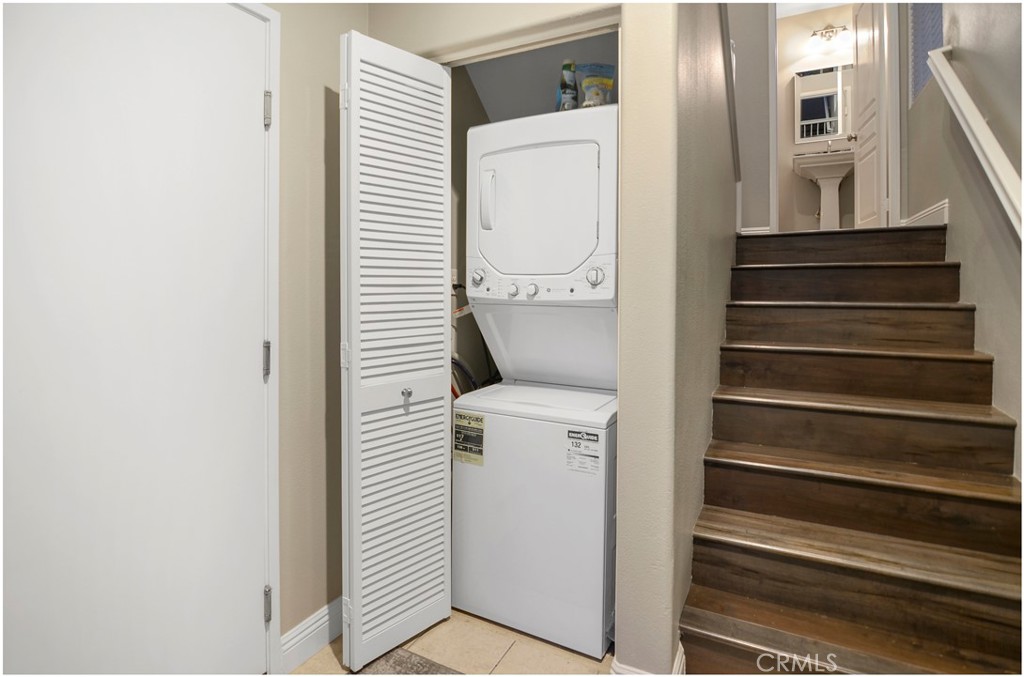 2 Hinterland Way Ladera Ranch, CA 92694 - Photo 24 of 29 a view of entryway with wooden floor