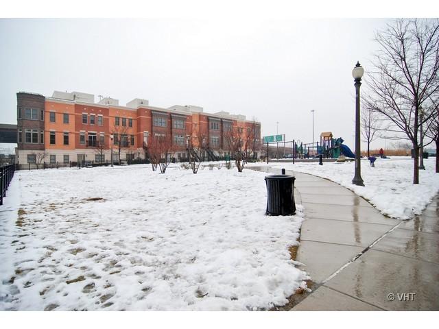 732 West 15th Street Chicago, IL 60607 - Photo 10 of 12 a view of city