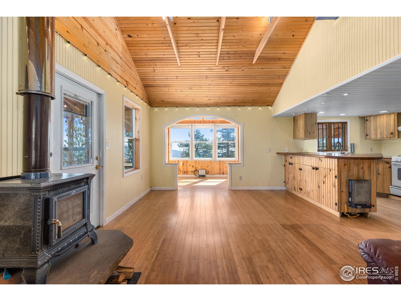 986 Easton Road Lyons, CO 80540 - Photo 11 of 39 Gallery Image 11
