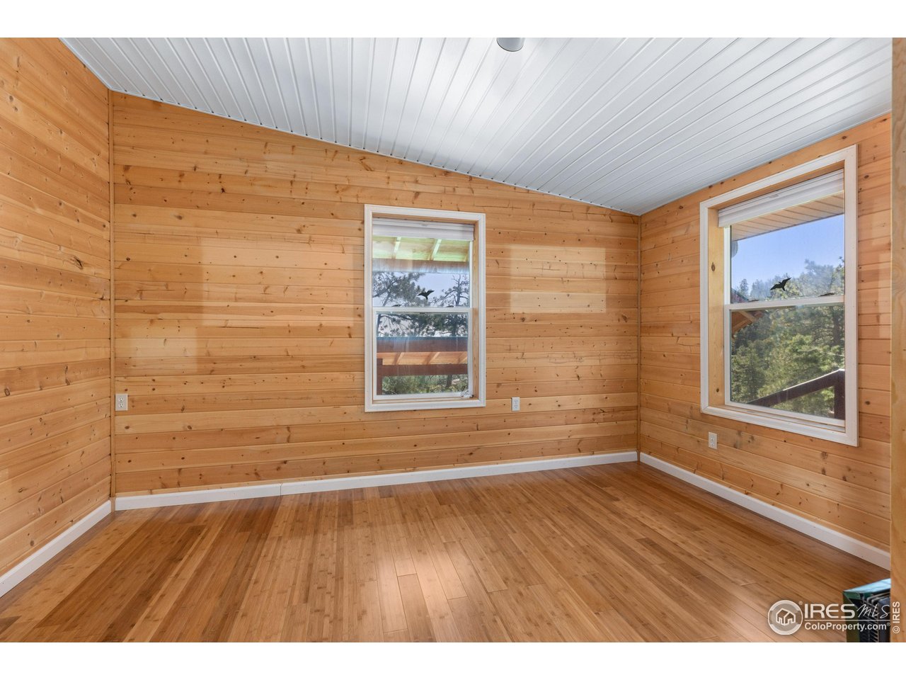 986 Easton Road Lyons, CO 80540 - Photo 13 of 39 Gallery Image 13