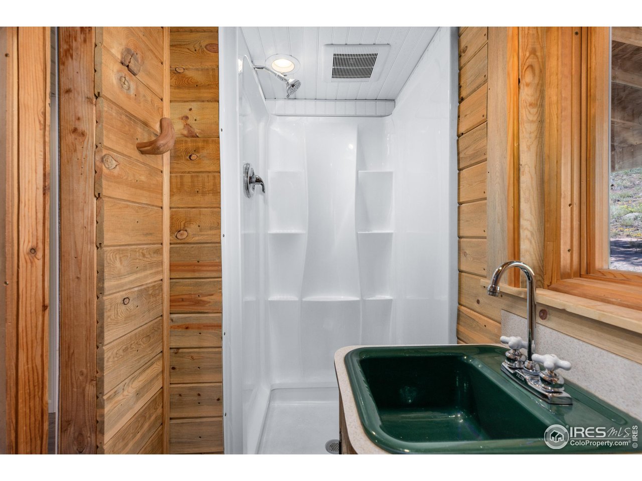 986 Easton Road Lyons, CO 80540 - Photo 15 of 39 Gallery Image 15