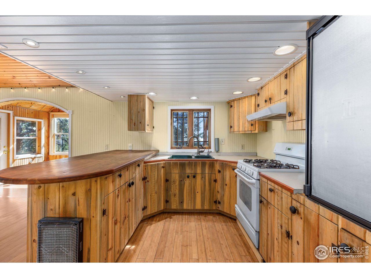 986 Easton Road Lyons, CO 80540 - Photo 6 of 39 Gallery Image 6