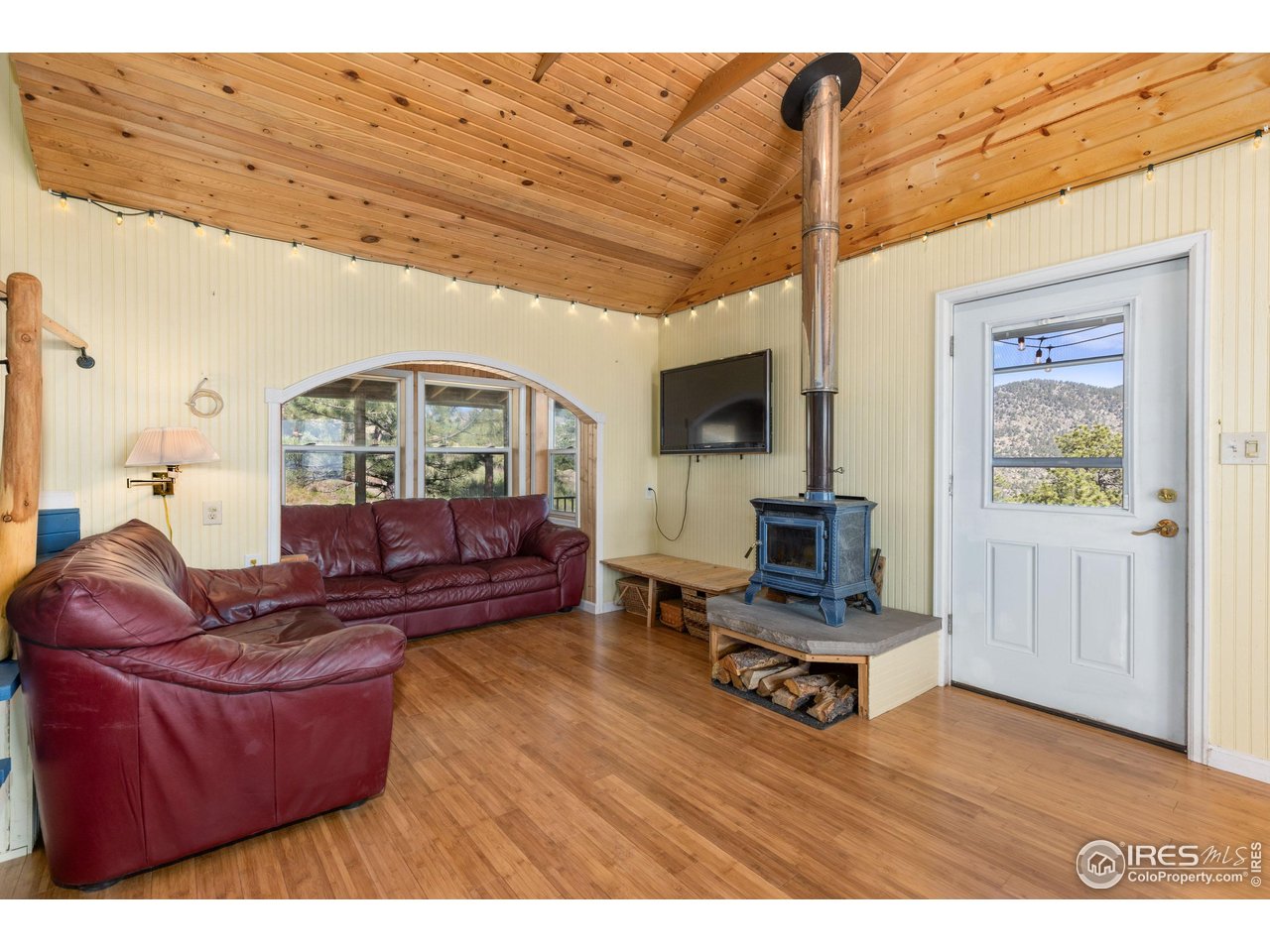 986 Easton Road Lyons, CO 80540 - Photo 8 of 39 Gallery Image 8
