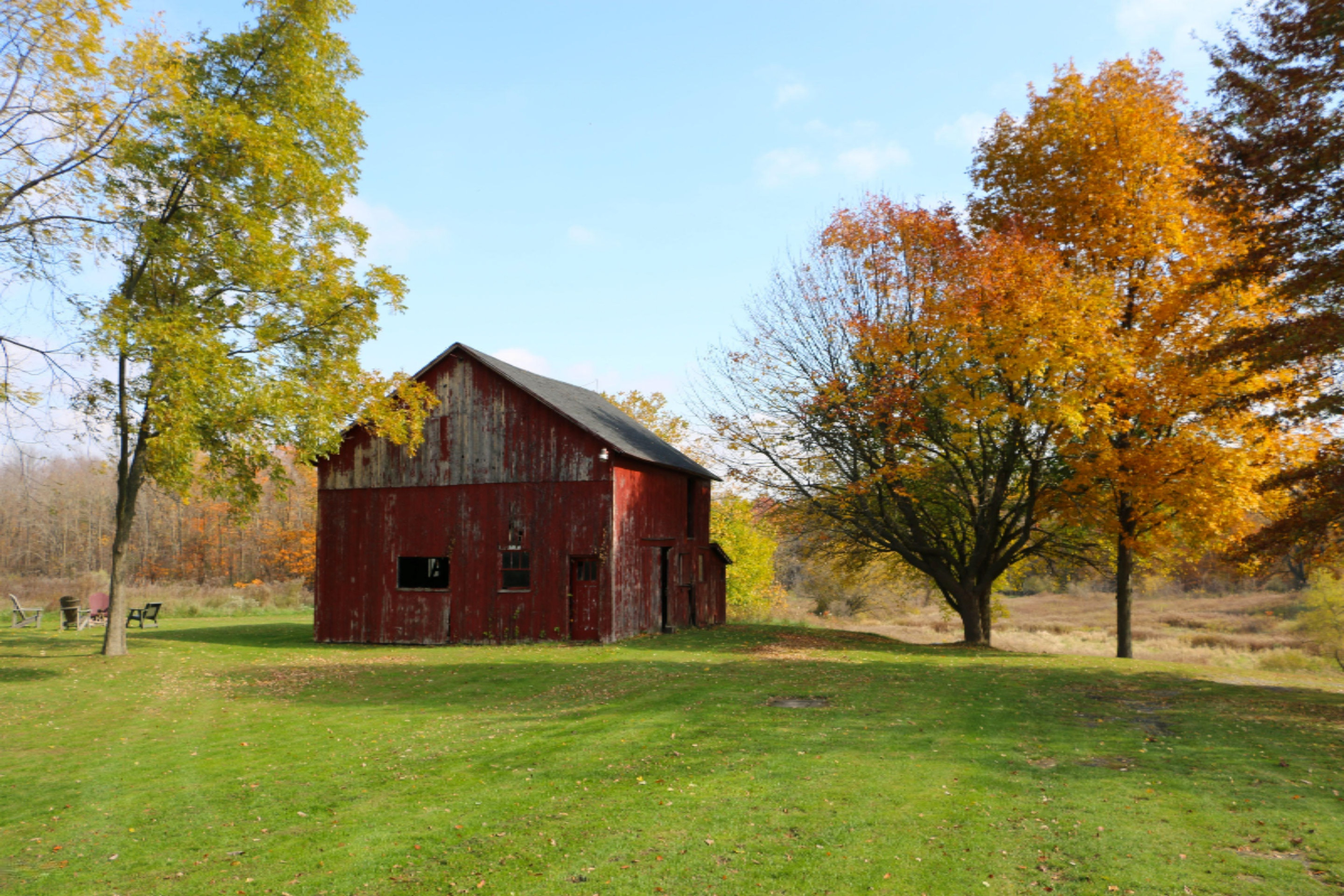 19285 Pardee Road Galien, MI 49113 - Photo 13 of 17 Barn Long View 19285 Pardee