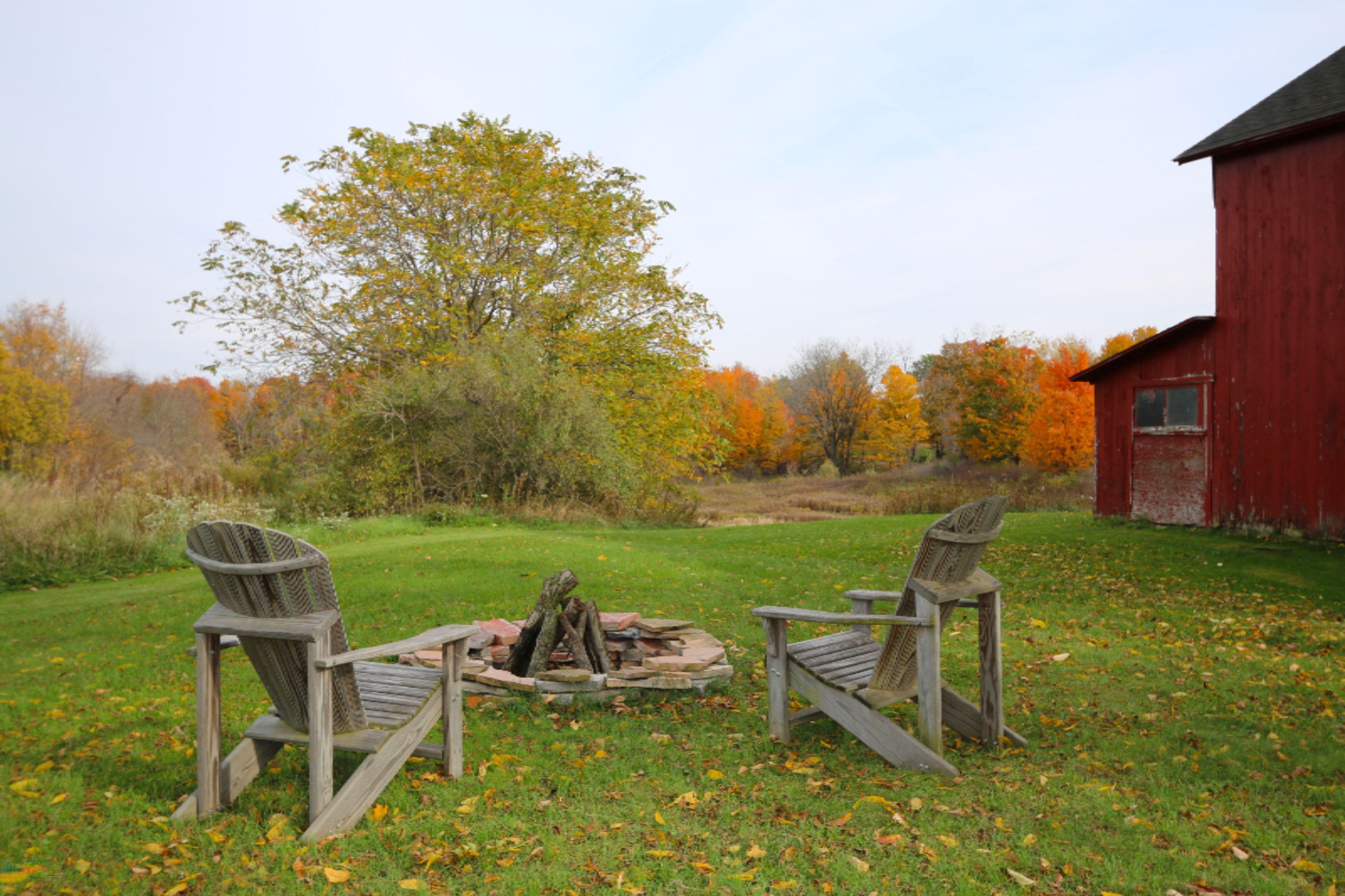 19285 Pardee Road Galien, MI 49113 - Photo 14 of 17 Firepit with Barn Edge 19285 Pardee