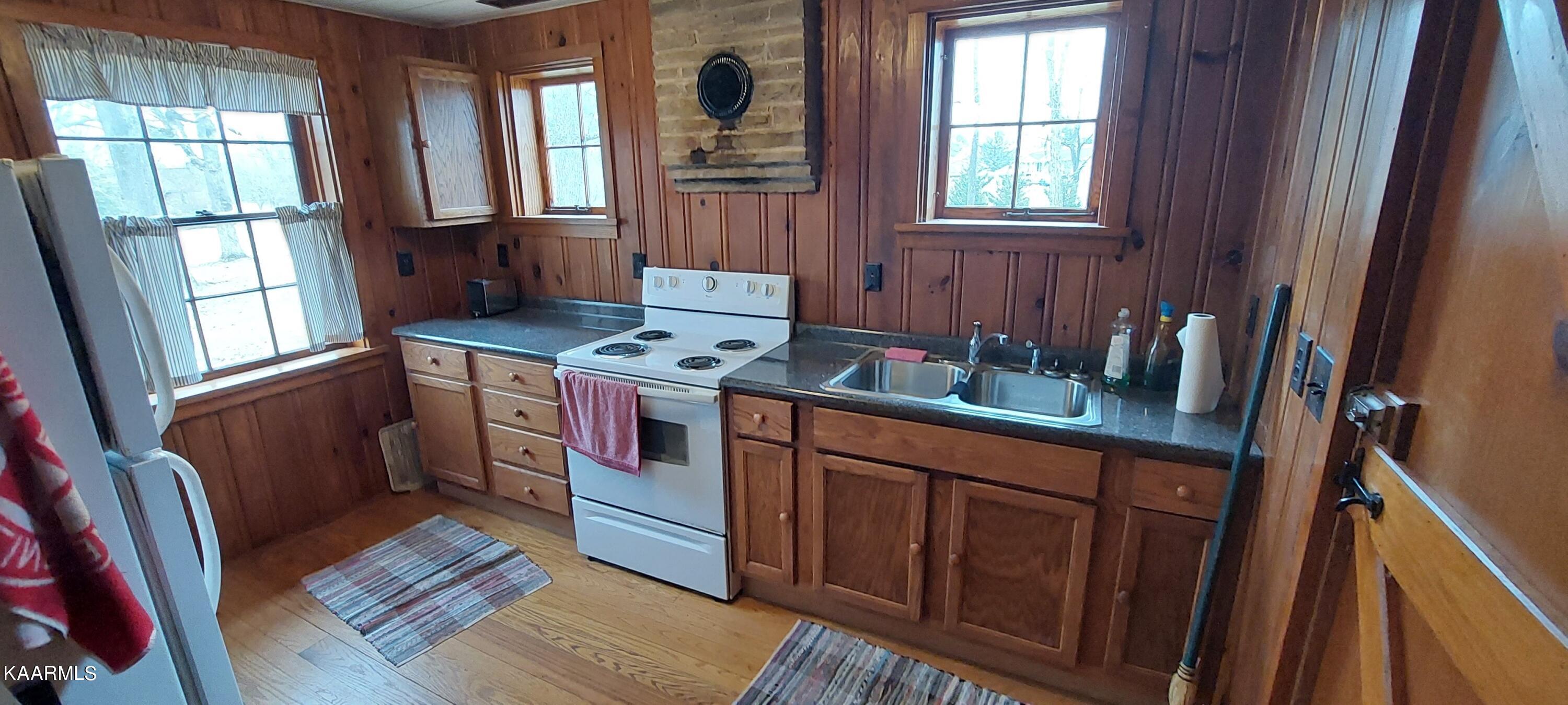 132 Short Sawmill Road Crossville, TN 38555 - Photo 9 of 23 20230109_085609