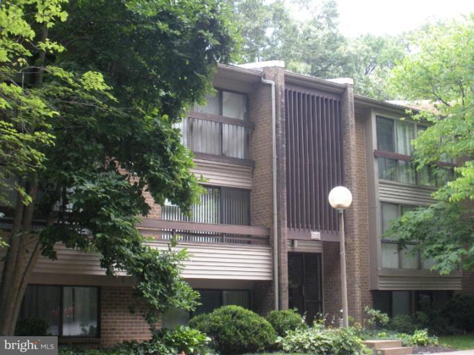 2108 Green Watch Way, Unit 11/200 Reston, VA 20191 - Photo 28 of 30 Exterior (Front)