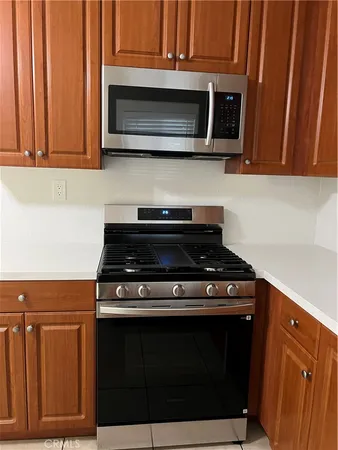 $2,150 | 94 North San Mateo Street, Unit F, Redlands, CA 92373