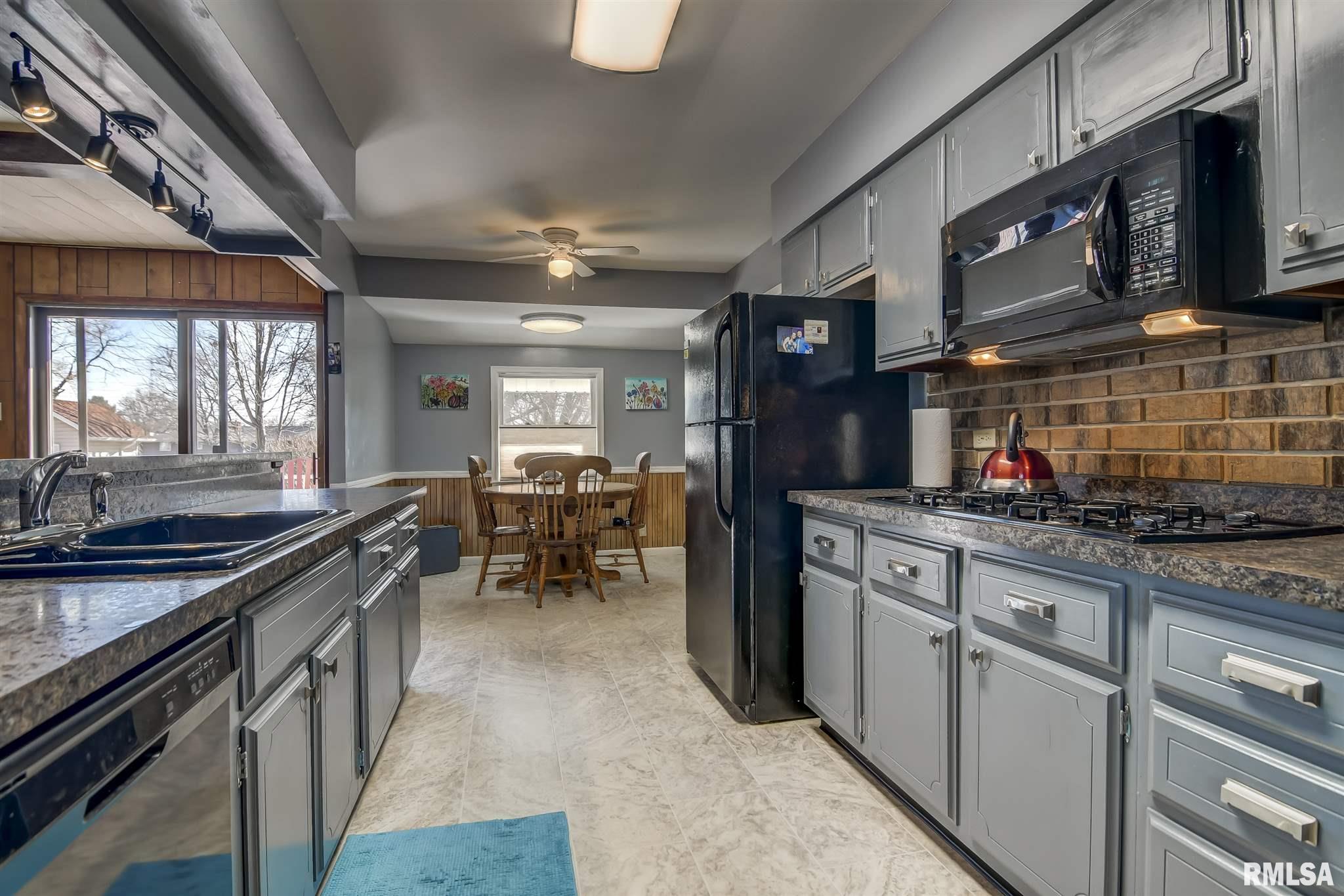 2506 Plateau Drive Springfield, IL 62707 - Photo 14 of 41 Gallery Image 14