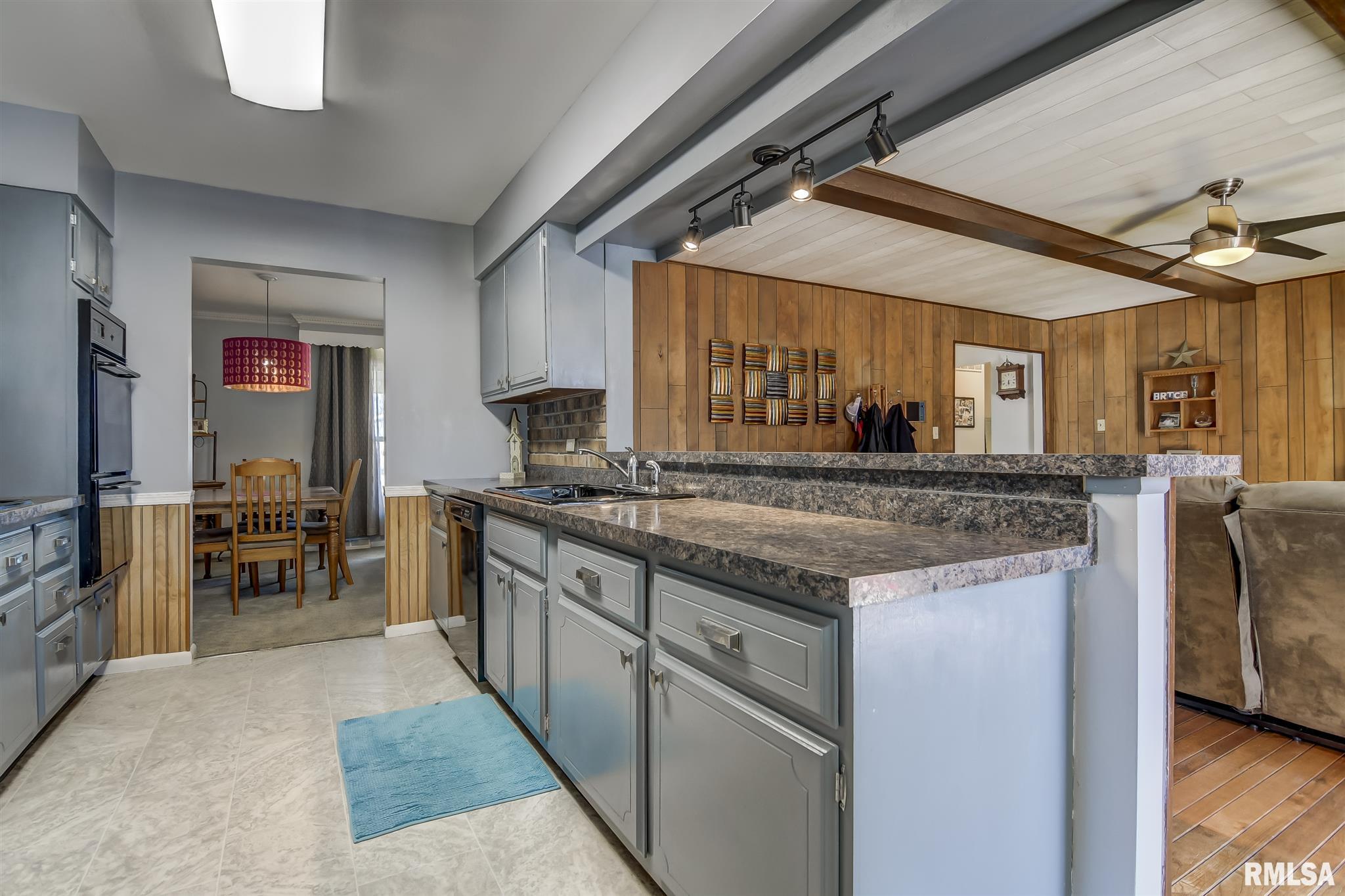 2506 Plateau Drive Springfield, IL 62707 - Photo 18 of 41 Gallery Image 18