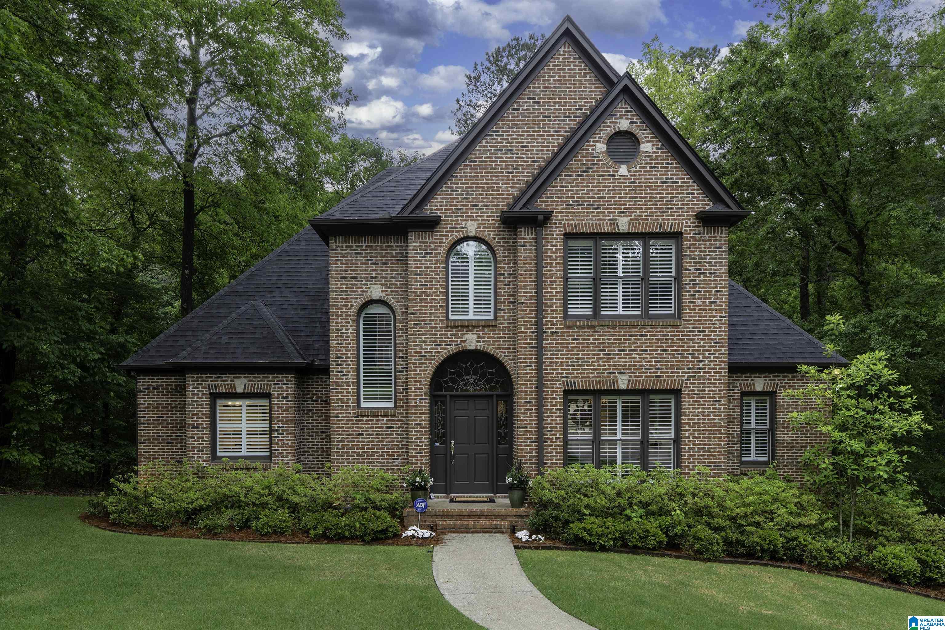 1012 Oak Tree Road Birmingham, AL 35244 - Photo 2 of 38 Gallery Image 2