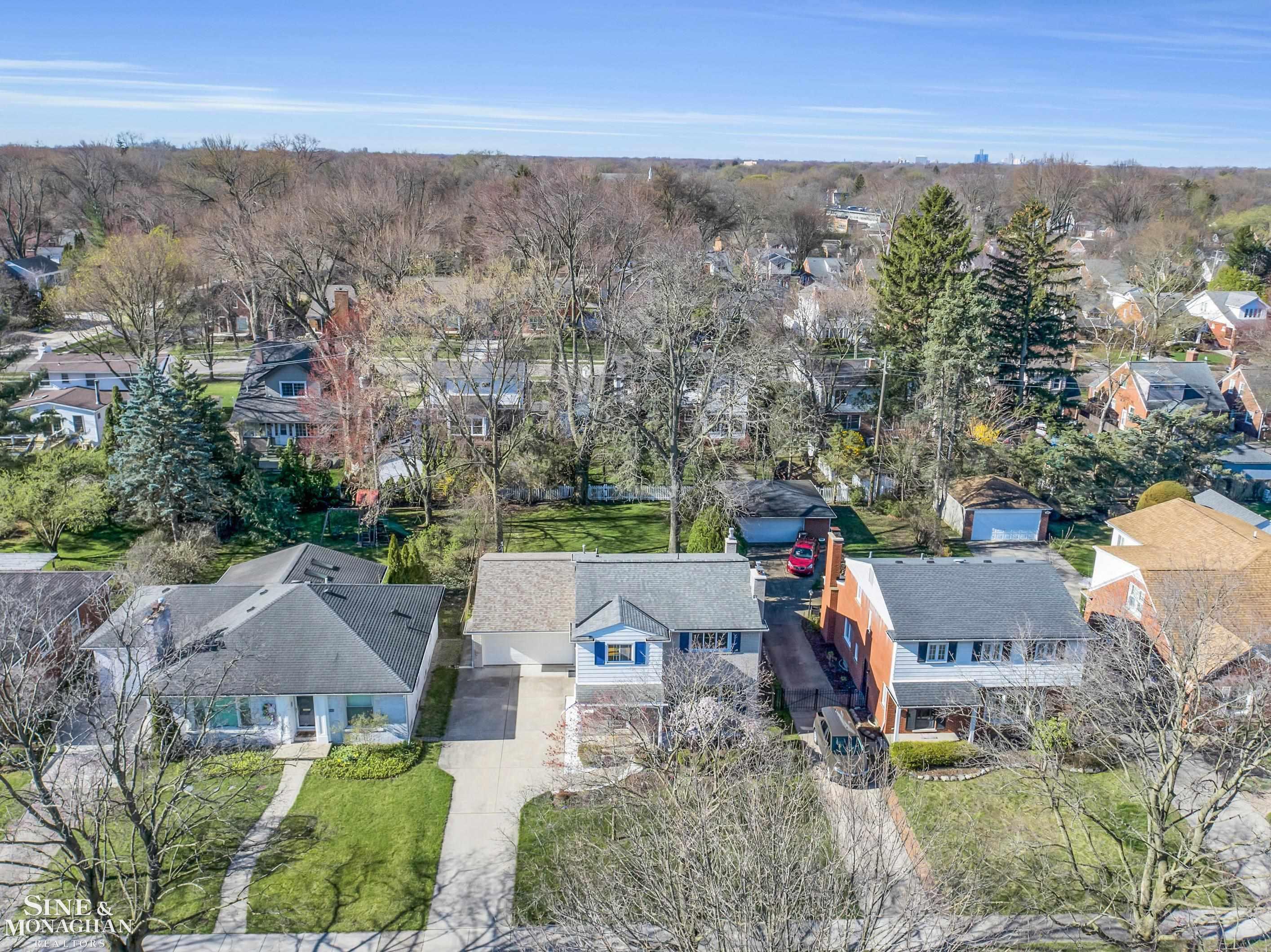 347 Ridgemont Road Grosse Pointe Farms, MI 48236 - Photo 41 of 77