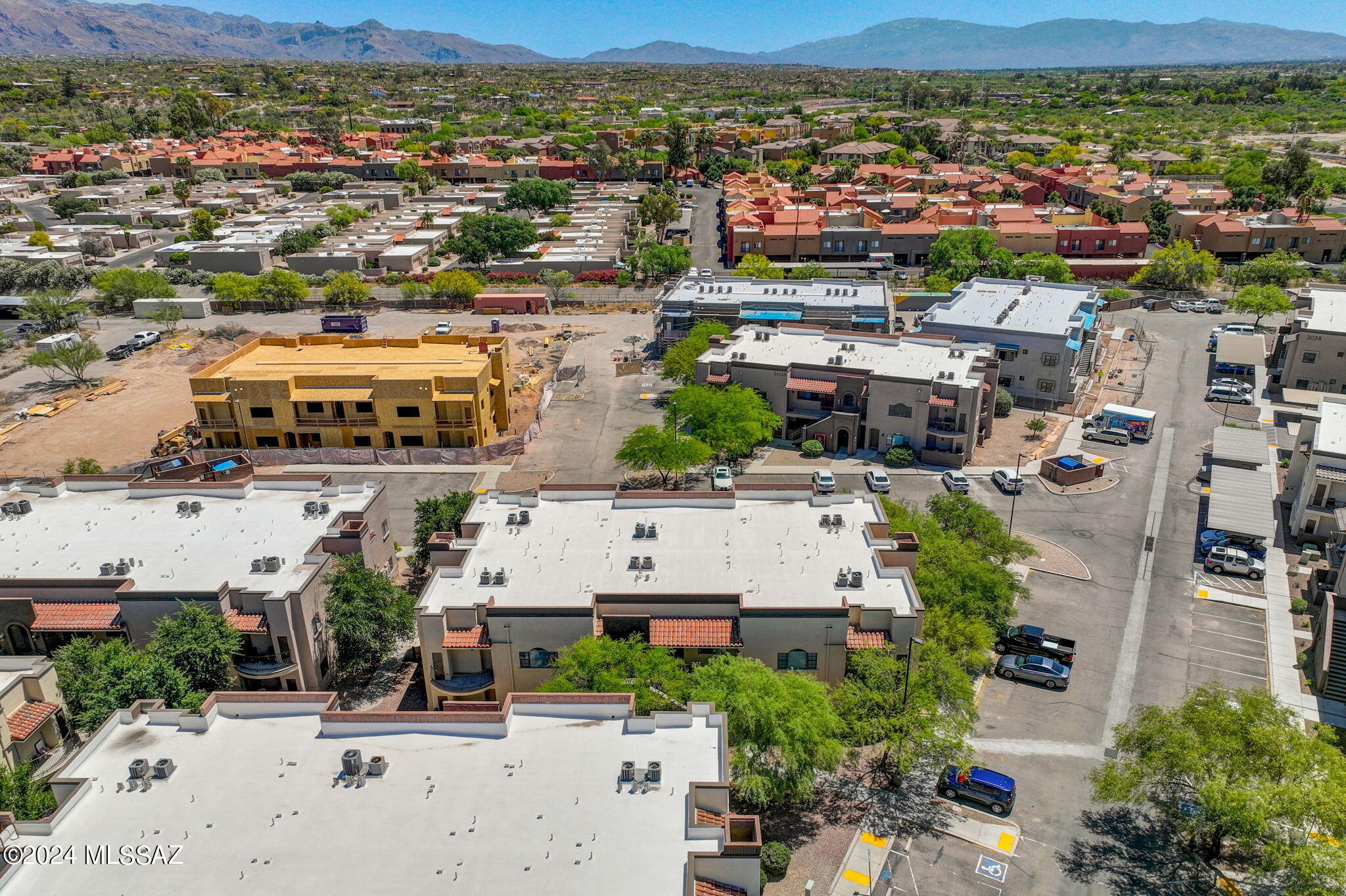 2026 East River Road, Unit 104 Tucson, AZ 85718 - Photo 39 of 46
