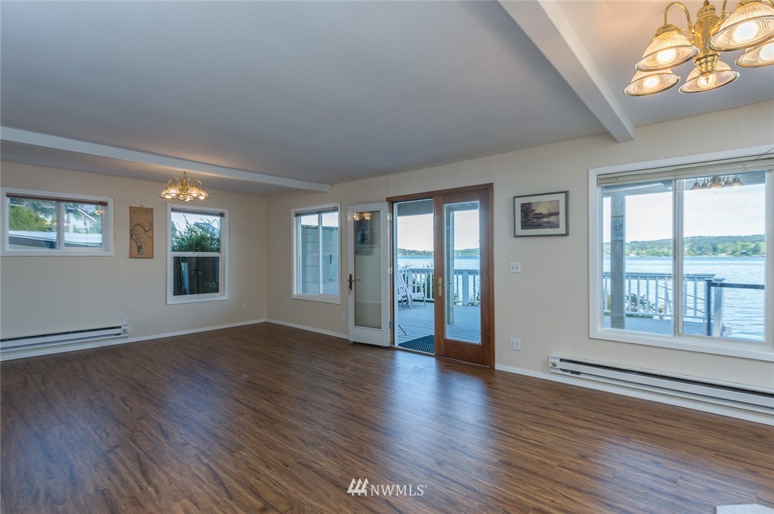 26324 Pillsbury Road Southwest Vashon, WA 98070 - Photo 12 of 19 Gallery Image 12