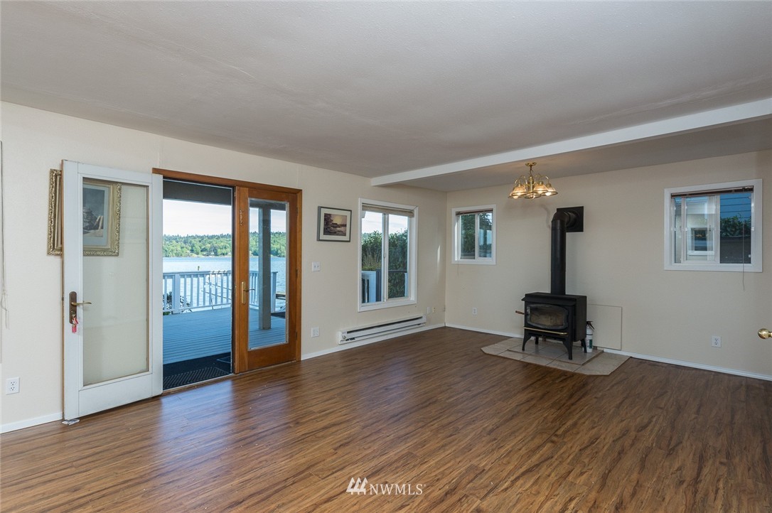 26324 Pillsbury Road Southwest Vashon, WA 98070 - Photo 13 of 19 Gallery Image 13