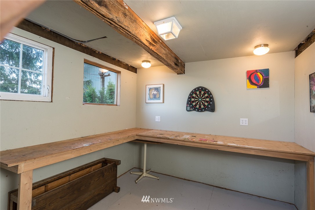 26324 Pillsbury Road Southwest Vashon, WA 98070 - Photo 10 of 19 Gallery Image 10