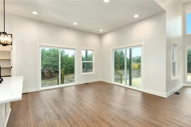 $499,500 | 153 South Linn Valley Drive, Linn Valley, KS 66040