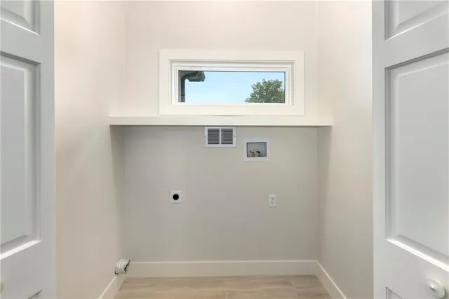 $499,500 | 153 South Linn Valley Drive, Linn Valley, KS 66040