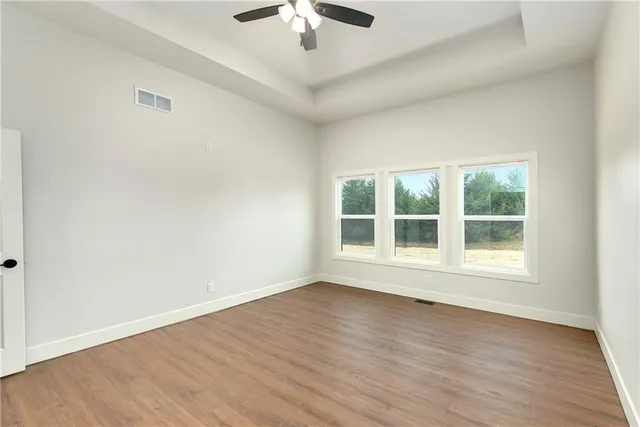 $499,500 | 153 South Linn Valley Drive, Linn Valley, KS 66040