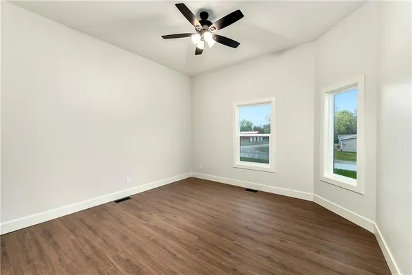 $499,500 | 153 South Linn Valley Drive, Linn Valley, KS 66040