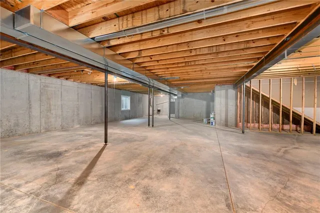 $499,500 | 153 South Linn Valley Drive, Linn Valley, KS 66040