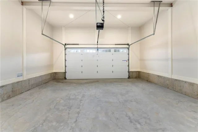 $499,500 | 153 South Linn Valley Drive, Linn Valley, KS 66040