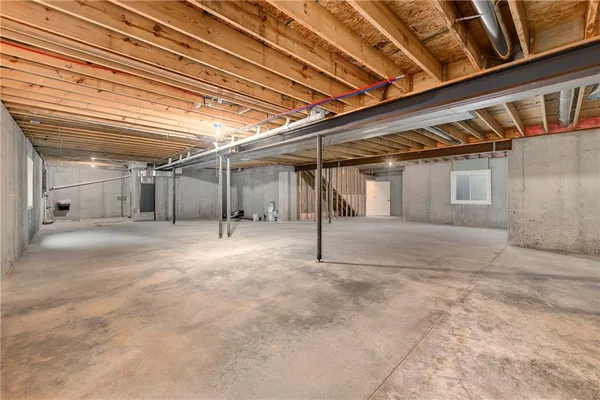 $499,500 | 153 South Linn Valley Drive, Linn Valley, KS 66040