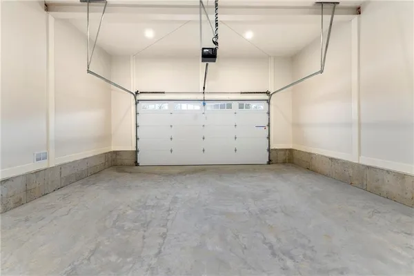 $499,500 | 153 South Linn Valley Drive, Linn Valley, KS 66040