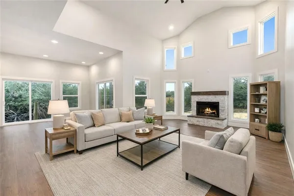 $499,500 | 153 South Linn Valley Drive, Linn Valley, KS 66040