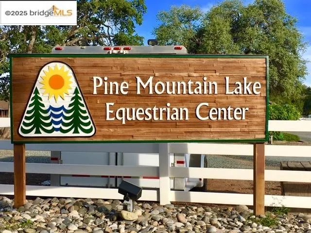 $399,900 | 19621 Cottonwood Street, Groveland, CA 95321