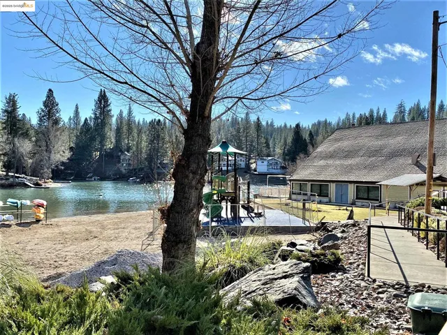 $399,900 | 19621 Cottonwood Street, Groveland, CA 95321