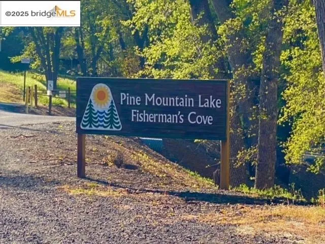 $399,900 | 19621 Cottonwood Street, Groveland, CA 95321