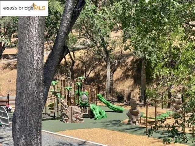 $399,900 | 19621 Cottonwood Street, Groveland, CA 95321