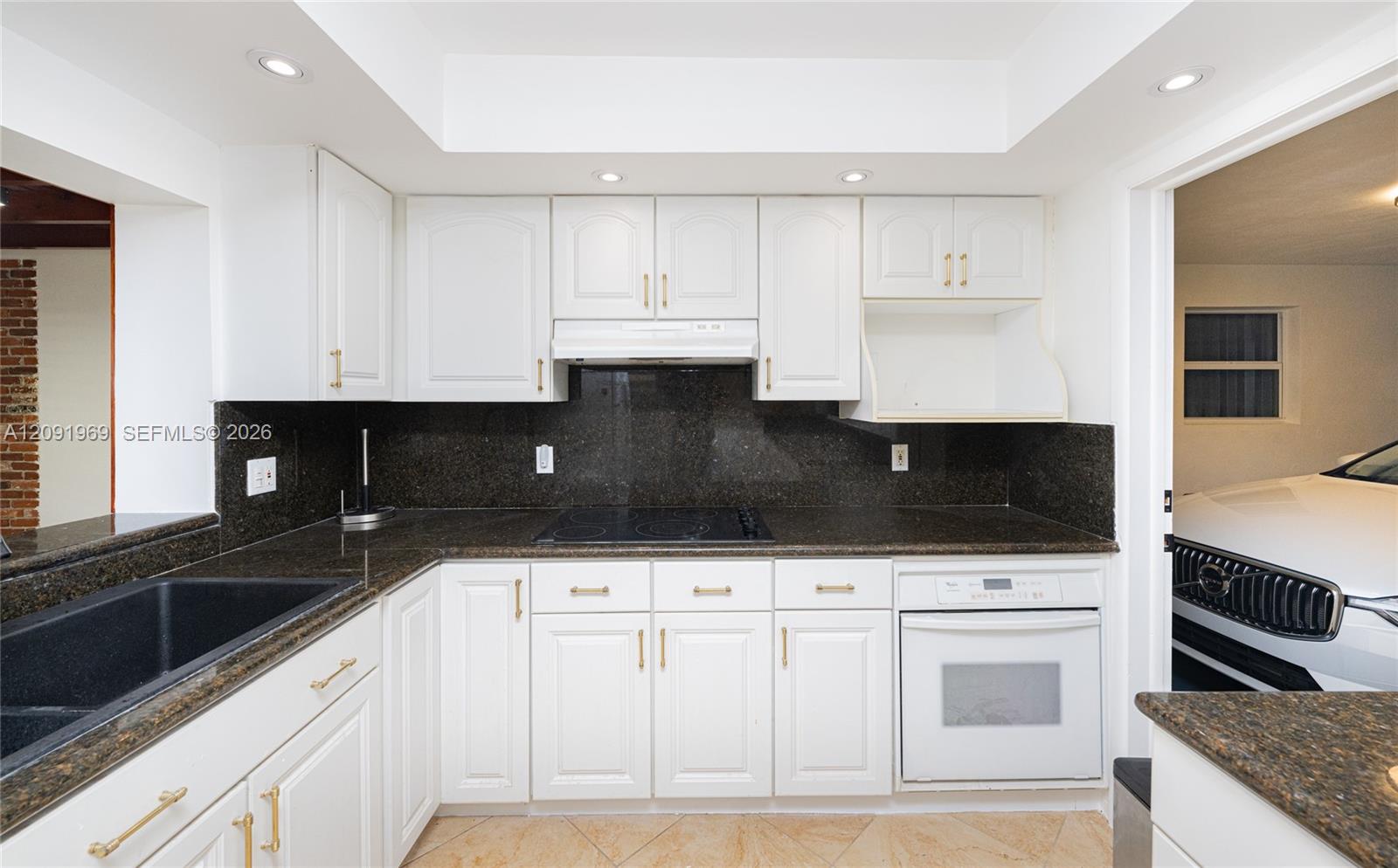 4710 West Park Road Hollywood, FL 33021 - Photo 9 of 56 Kitchen/w Garage Entrance