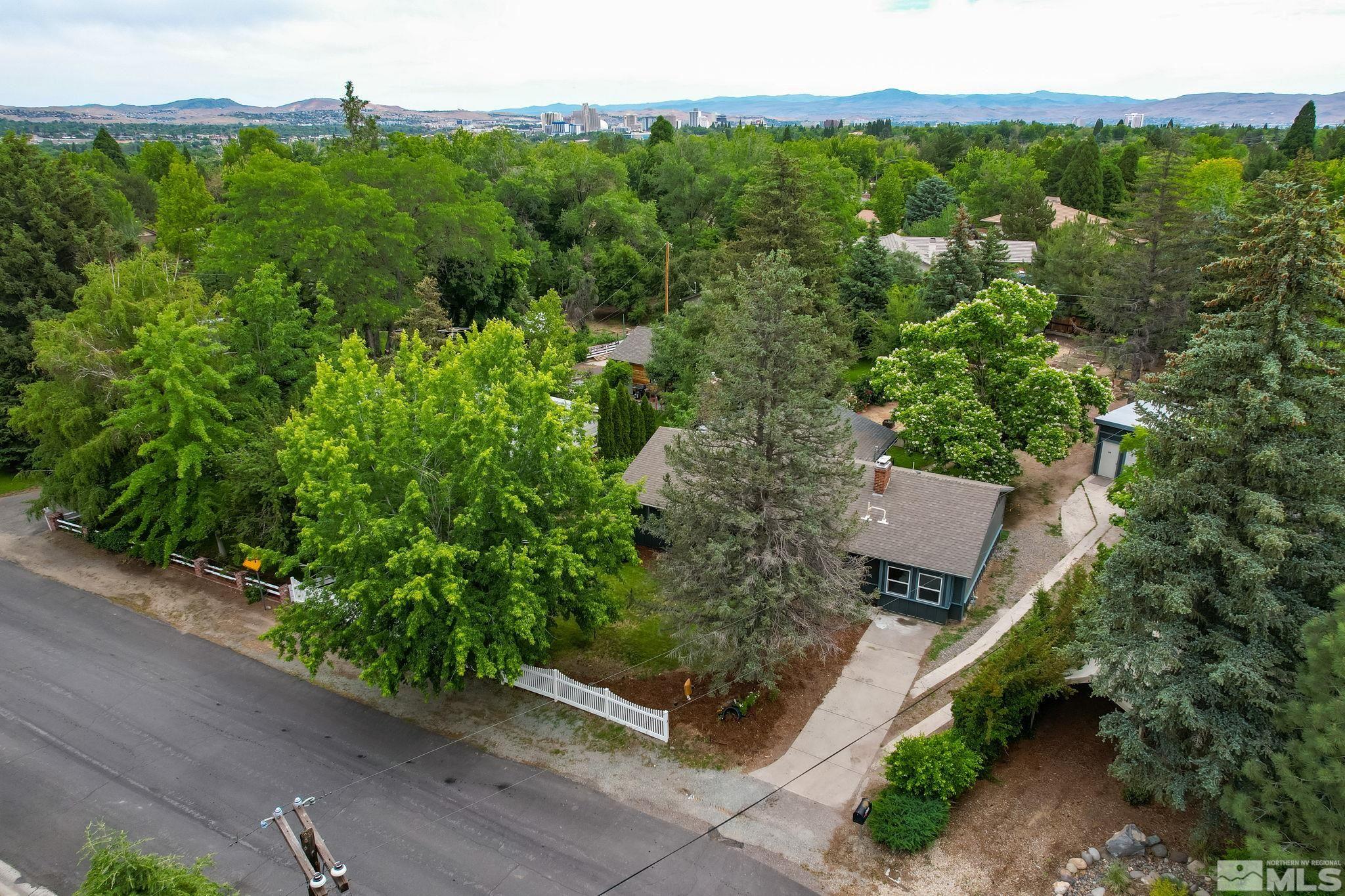 1820 Daniel Webster Drive Reno, NV 89509 - Photo 31 of 32 Photo 31