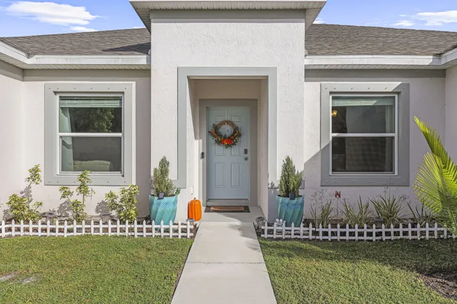 $515,000 | 4241 Southwest Tuscol Street, Port St. Lucie, FL 34953