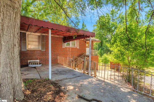 $244,900 | 104 East Butler Road, Mauldin, SC 29662