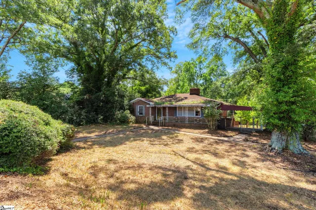 $244,900 | 104 East Butler Road, Mauldin, SC 29662