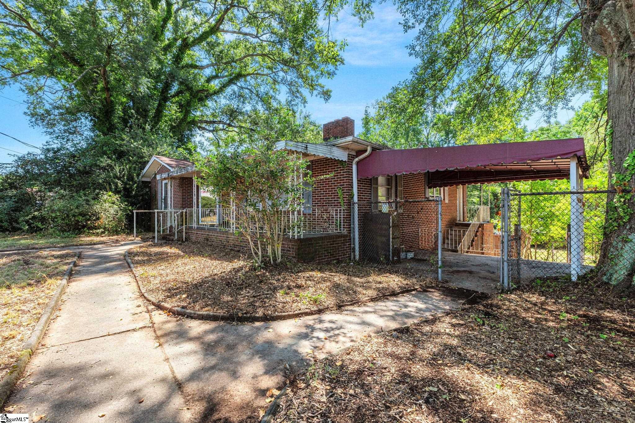 104 East Butler Road Mauldin, SC 29662 - Photo 5 of 20