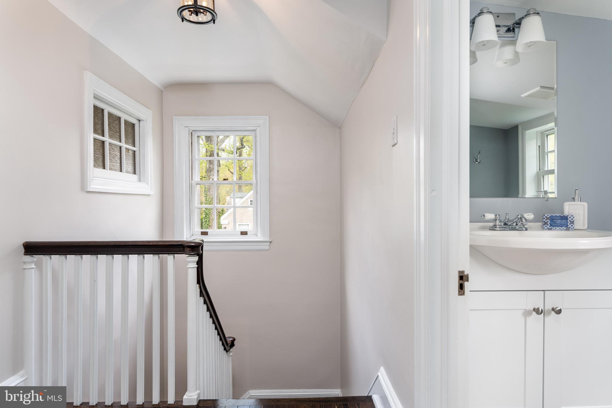 12 Forest Road Wayne, PA 19087 - Photo 33 of 38 Third Floor Hall Bathroom.